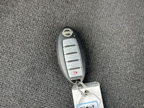 Used 2022 Nissan Pathfinder SV w/ SV Premium Package image 20