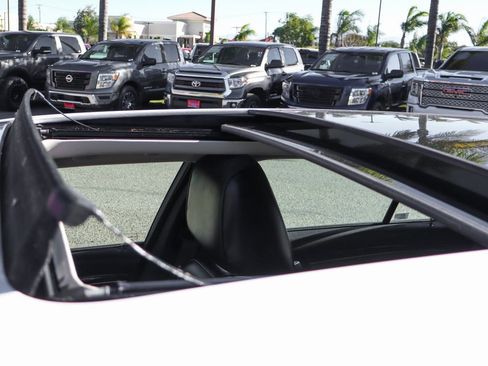 Used 2022 Chrysler 300 Touring L w/ Popular Equipment Group image 28