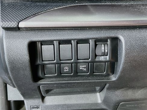 Used 2020 Subaru Forester Premium AWD/4WD image 10