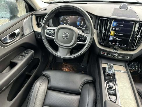 Certified 2021 Volvo XC60 T8 Inscription w/ Advanced Package image 17