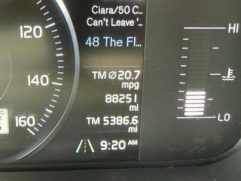 Used 2019 Volvo XC60 T6 Momentum w/ Premium Package image 21