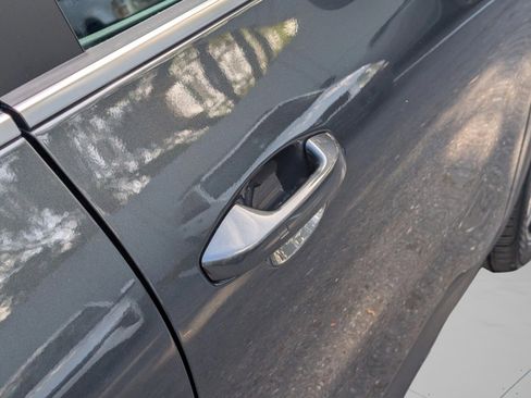 Certified 2025 Kia Seltos SX w/ SX Sunroof Package image 27