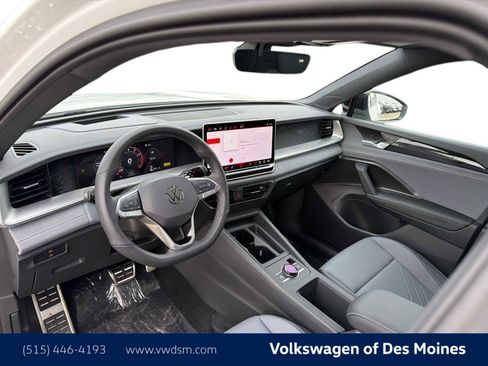 New 2026 Volkswagen Tiguan SE R-Line image 2