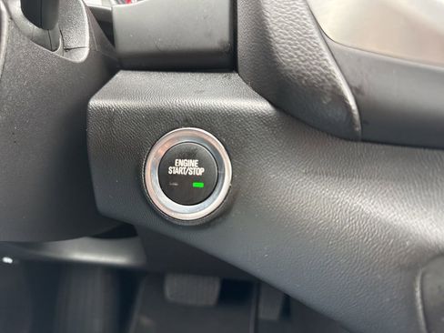 Used 2022 GMC Terrain SLE w/ Driver Convenience Package image 22