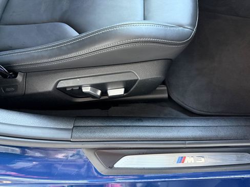 Used 2018 BMW M3 w/ Competition Package RWD image 31