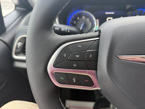 New 2026 Chrysler Pacifica Select image 19