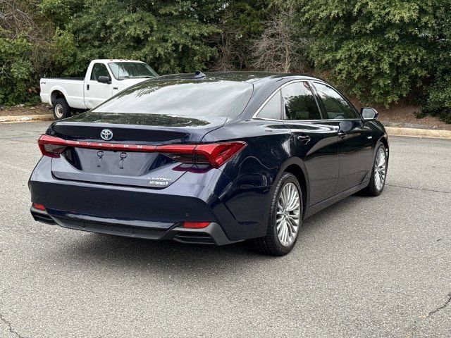 Used 2021 Toyota Avalon Limited w/ Advanced Safety Package FWD image 2