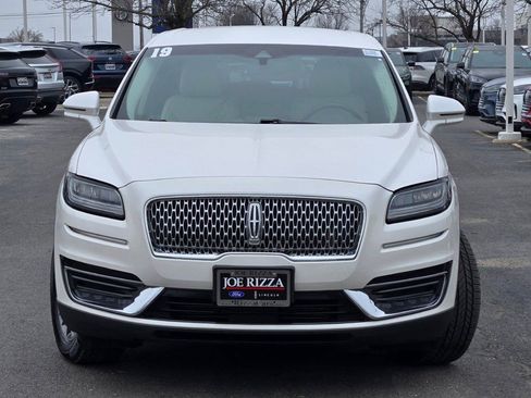 Used 2019 Lincoln Nautilus Select FWD image 3