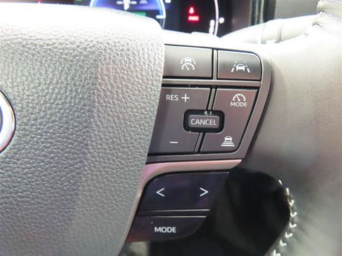 Used 2026 Toyota Camry SE w/ Convenience Package FWD image 16