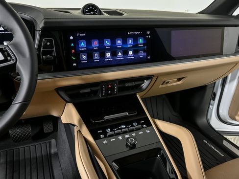 New 2026 Porsche Cayenne E-Hybrid image 13