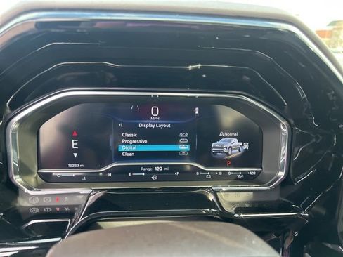 Used 2025 Chevrolet Silverado 1500 LTZ w/ LTZ Premium Package image 21