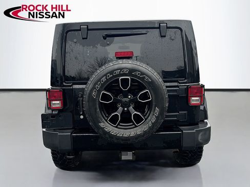 Used 2017 Jeep Wrangler Unlimited Sahara image 8