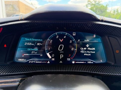 Used 2022 Chevrolet Corvette Stingray Premium Cpe w/ Z51 Performance Package RWD image 5