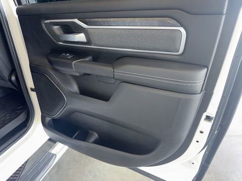 Used 2023 RAM 1500 Big Horn AWD/4WD image 36