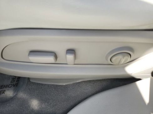 Used 2015 Buick Enclave Convenience image 25