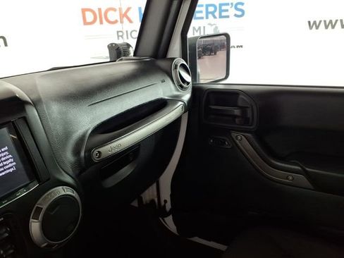 Used 2017 Jeep Wrangler Unlimited Sport AWD/4WD image 24