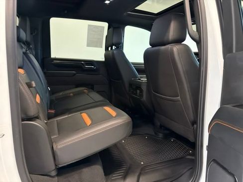 Used 2024 GMC Sierra 2500 AT4 w/ AT4 Premium Plus Package AWD/4WD image 43