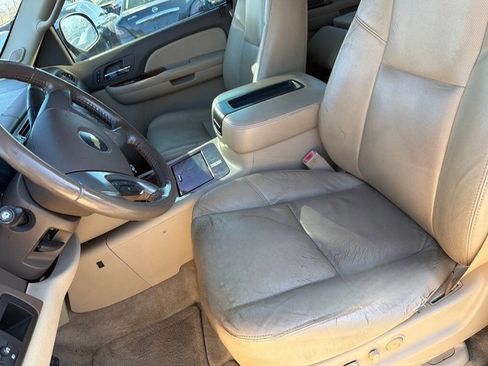 Used 2009 Chevrolet Tahoe LTZ image 19