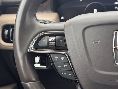 Used 2023 Lincoln Nautilus Reserve w/ Monochromatic Package image 10