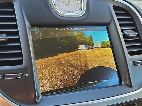 Used 2018 Chrysler 300 Touring image 26