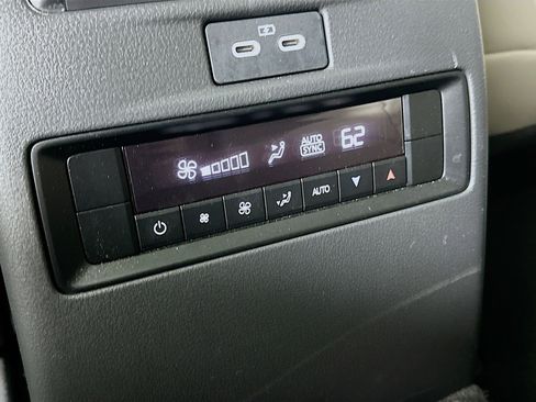 Used 2024 MAZDA CX-90 Plug-In Hybrid w/ Premium Pkg image 28