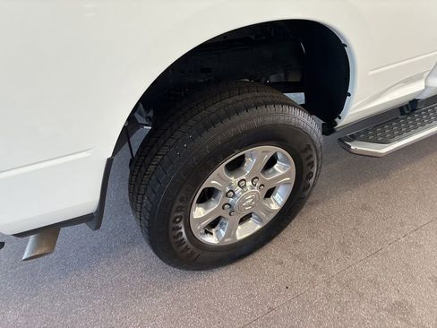 Certified 2025 RAM 2500 Big Horn AWD/4WD image 26