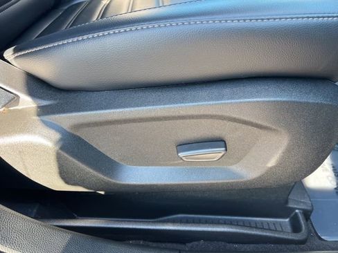 Used 2023 Ford Edge SEL w/ Convenience Package image 12