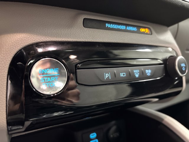 Used 2023 Ford Escape Platinum w/ Premium Technology Package AWD/4WD image 31