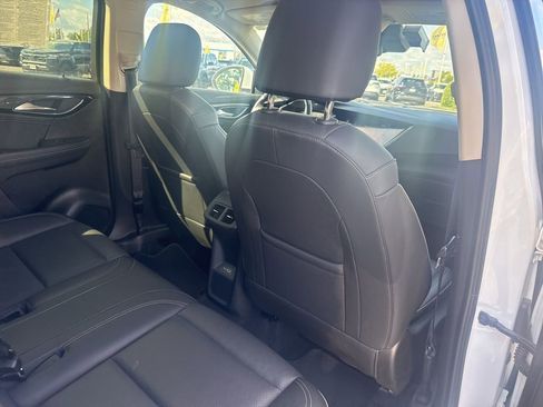 Used 2023 Buick Envision Essence image 16