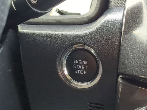 Used 2024 Toyota 4Runner TRD Off-Road Premium image 19