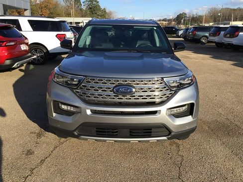 Used 2024 Ford Explorer Limited image 6