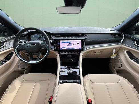 New 2026 Jeep Grand Cherokee L Limited image 25