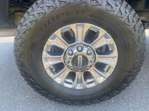 Used 2019 Ford F350 XLT w/ XLT Premium Package AWD/4WD image 28