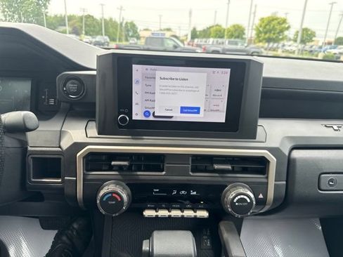 Used 2024 Toyota Tacoma SR AWD/4WD image 21