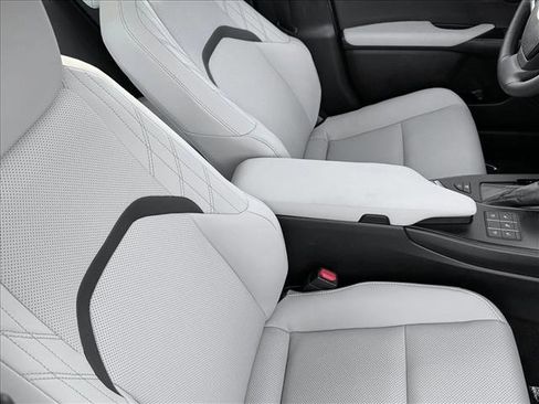 Used 2024 Lexus UX 250h F Sport image 20