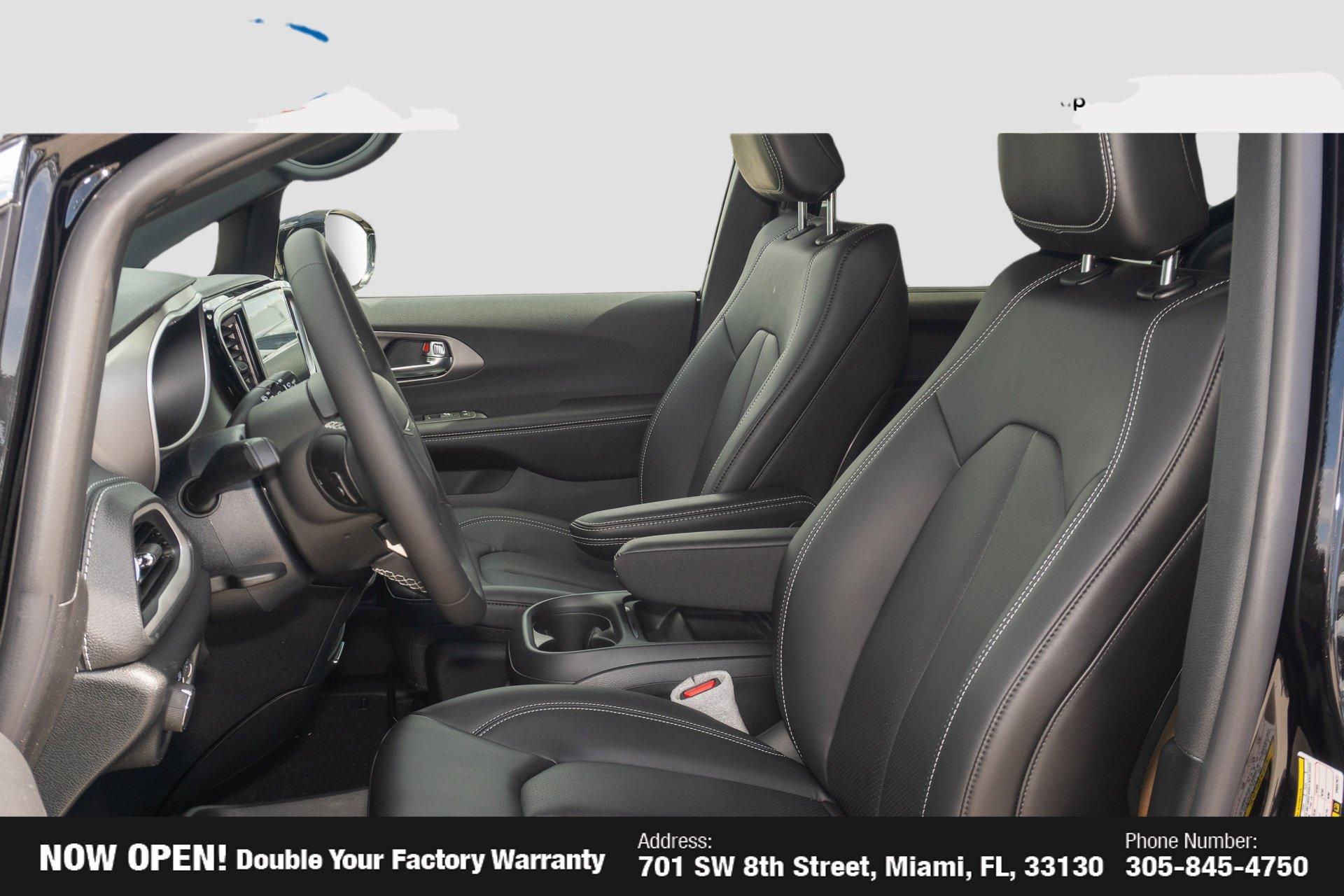 New 2027 Chrysler Pacifica Select FWD image 19