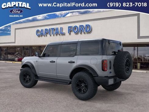 New 2026 Ford Bronco Outer Banks w/ Sasquatch Package AWD/4WD image 4