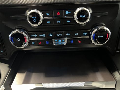 New 2026 Ford F350 Platinum AWD/4WD image 24