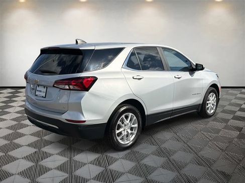 Used 2022 Chevrolet Equinox LT FWD image 5