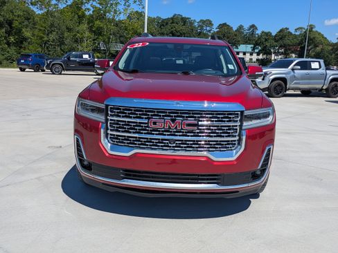 Used 2022 GMC Acadia Denali w/ Denali Ultimate Package FWD image 8