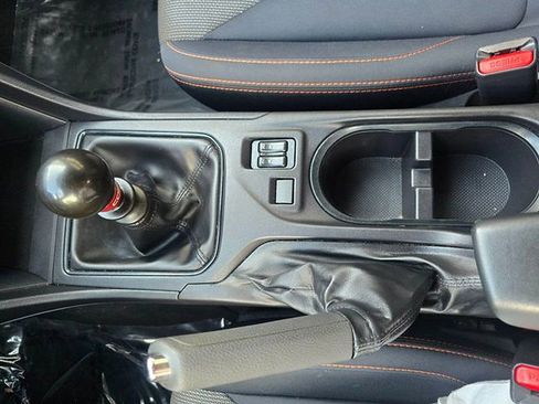 Used 2018 Subaru Crosstrek 2.0i Premium AWD/4WD image 11