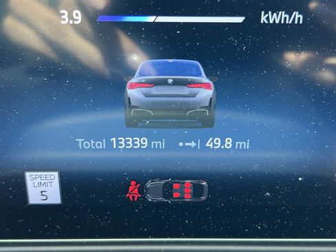 Used 2025 BMW i4 eDrive40 w/ Parking Assistance Package RWD image 22