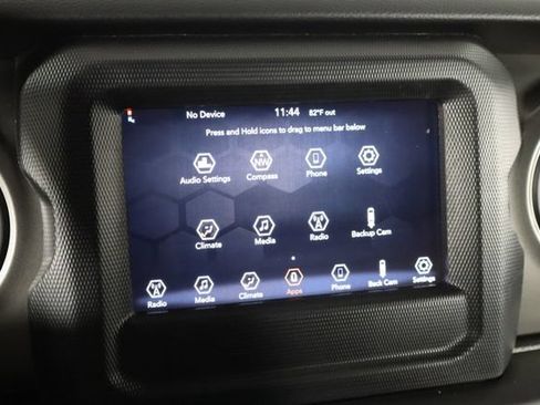 Used 2022 Jeep Wrangler Unlimited Sport AWD/4WD image 32