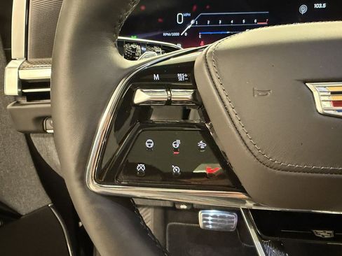 Used 2025 Cadillac Escalade V image 15