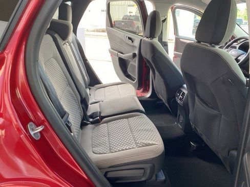 Certified 2022 Ford Escape SE w/ SE Sport Appearance Package image 15