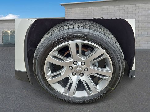 Used 2016 Cadillac Escalade Luxury image 8