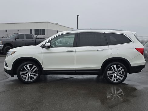 Used 2018 Honda Pilot Touring image 4