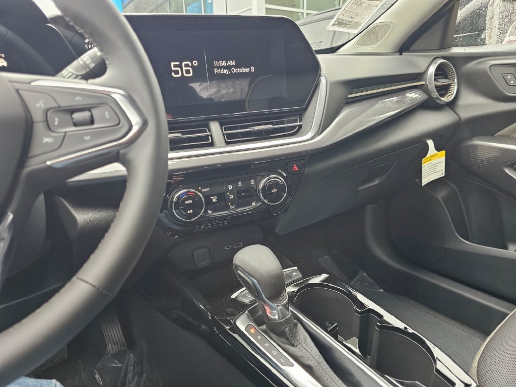 New 2026 Chevrolet Trax ACTIV w/ Driver Confidence Package FWD image 31