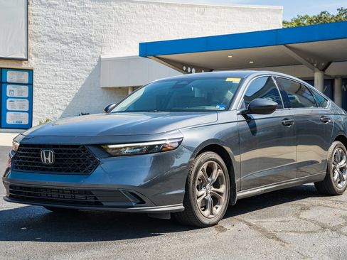 Used 2024 Honda Accord EX image 3