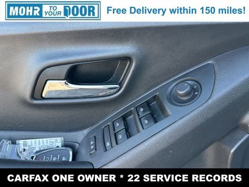 Used 2020 Chevrolet Trax LT w/ LT Convenience Package image 22